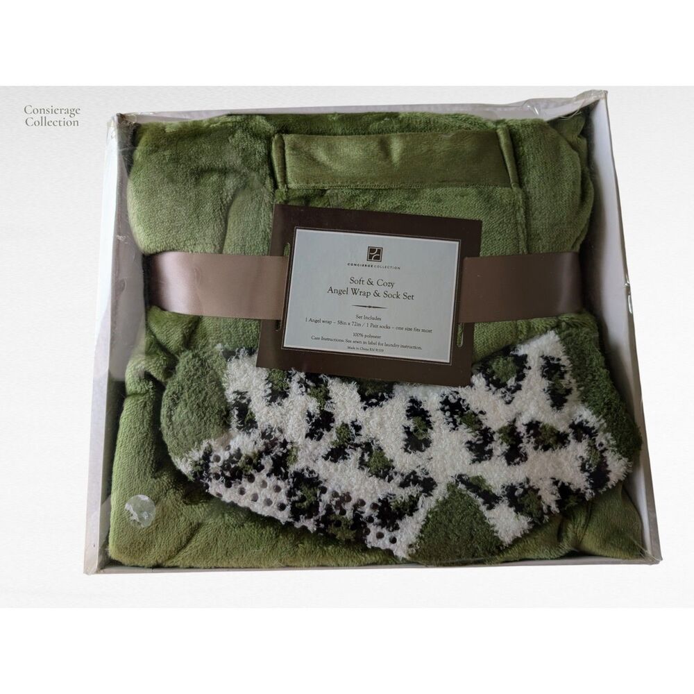 Concierge Collection Soft&Cozy Angel Wrap & Sock Set